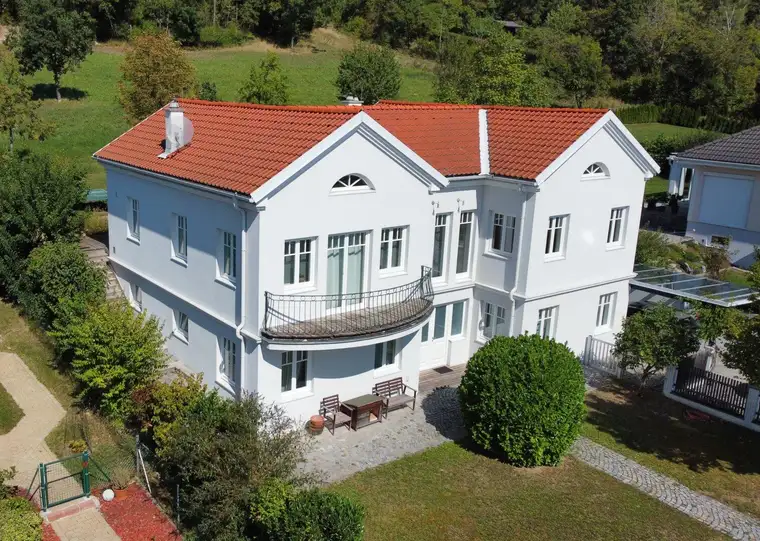 Traumhaus in Grünruhelage 30 Minuten zur Wiener Stadtgrenze- Einmaliger Fernblick