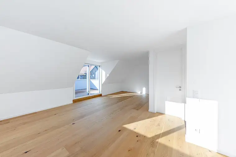 Stilvoll wohnen im Grünen – Villa mit Garage &amp; beeindruckendem Loftkeller