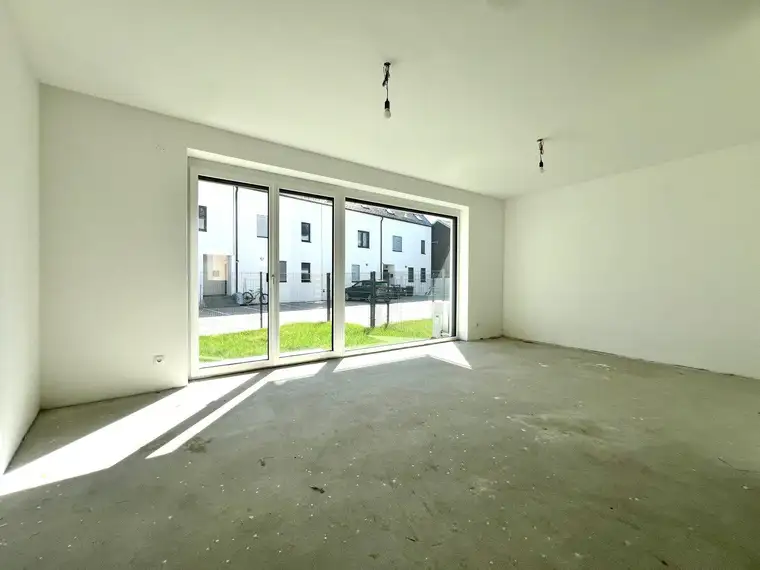 Schlüsselfertig und belagsfertig! Erstbezug I Neubau I mit S-Bahn ca. 15 min. HBF Wien I Luftwärmepumpe inkl. Kühlfunktion!
