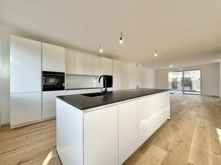 Moderne Provisionsfreie Häuser und Wohnungen mit großzügigen Terrassen, hochwertiger Ausstattung und Stellplätzen