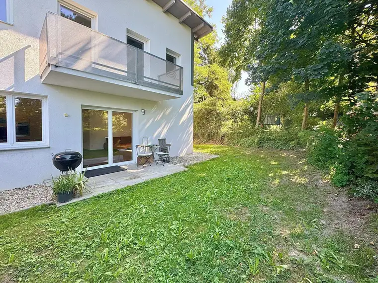Grüne Ruheoase mit toller Infrastruktur I großzügiger Garten + Balkon I geräumige Zimmer I 2 Bäder I Alarmanlage I