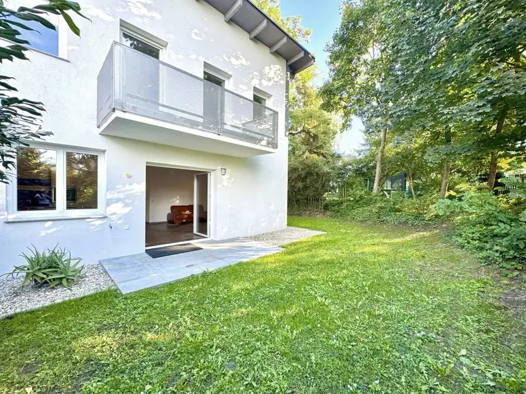 Grüne Oase mit toller Infrastruktur I großzügiger Garten + Balkon I geräumige Zimmer I 2 Bäder I Alarmanlage I