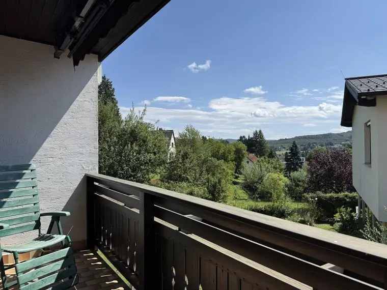 Südwest-Loggia mit Fernblick ins Grüne | Garage und Carport-Stellplatz | Absolute Ruhelage