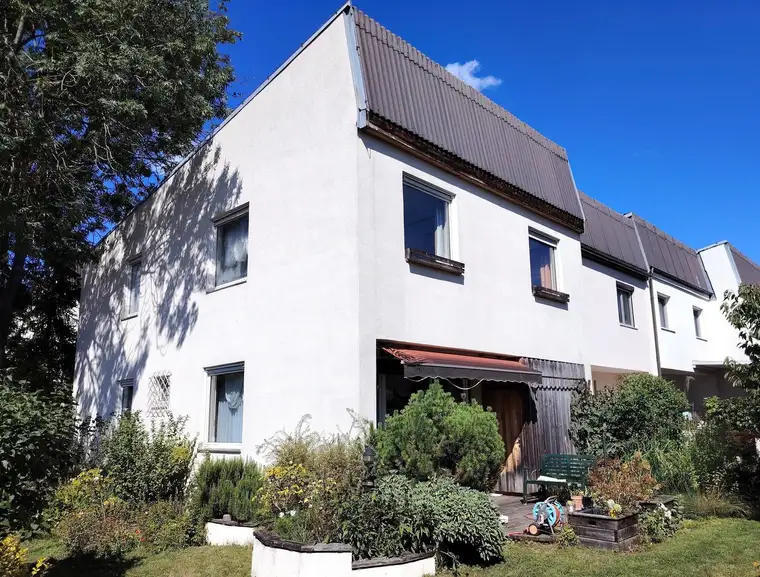 Eckreihenhaus mit 200 m2 Garten in Berndorf