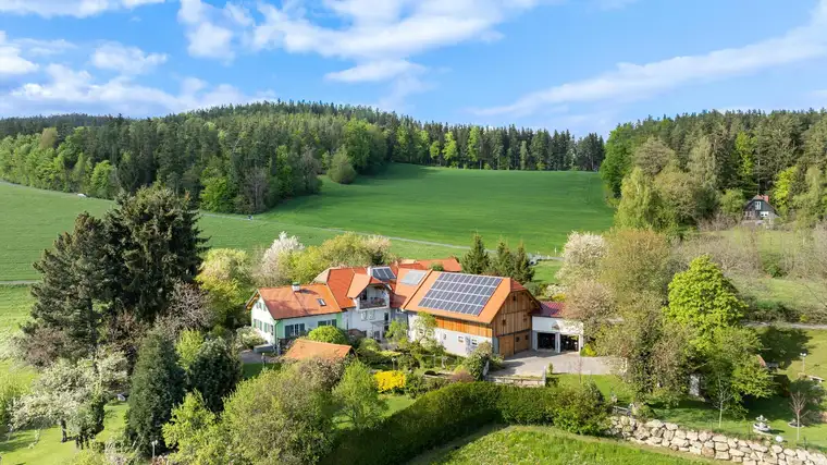 Premium Landhaus als Rückzugsort - Privatsphäre und Weitblick -