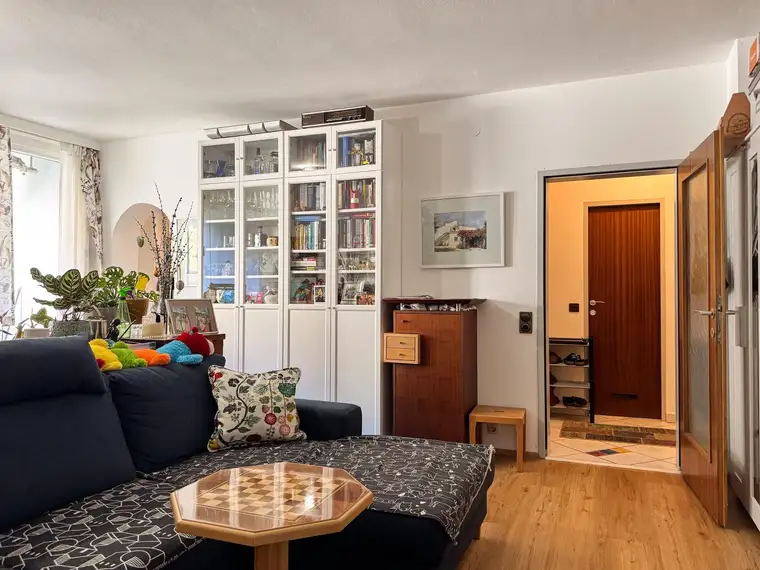 Lendplatznähe: Traumhafte Wohnung mit Balkon &amp; Tiefgarage