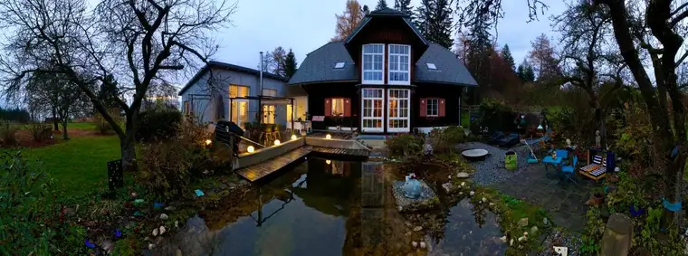 Wohnen &amp; Arbeiten: Architektenhaus in Aussichtslage