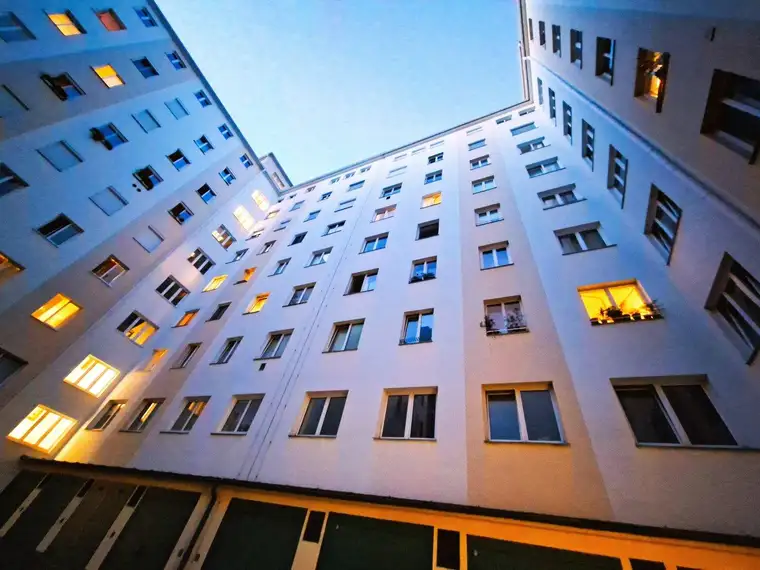 Altbau-Charme im 9. – direkt an der Wiener City
