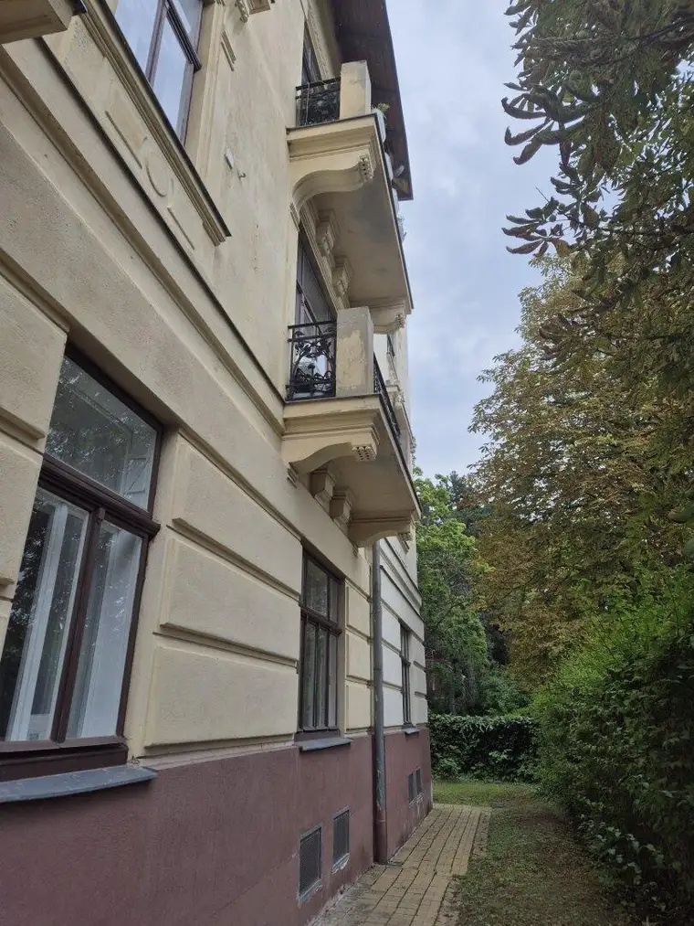 5% Rendite mit Potential für mehr, Zinshaus mit 6 Wohneinheiten und unausgebautem Rohdachboden im Alleineigentum