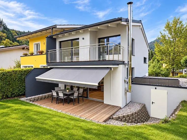 Einfamilienhaus mit Garten und Einliegerwohnung in St. Gilgen - Sofort Einzugsbereit