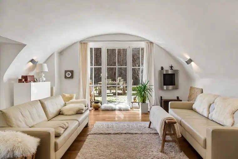 Sarah Molnár, S – Luxury Estates GmbH