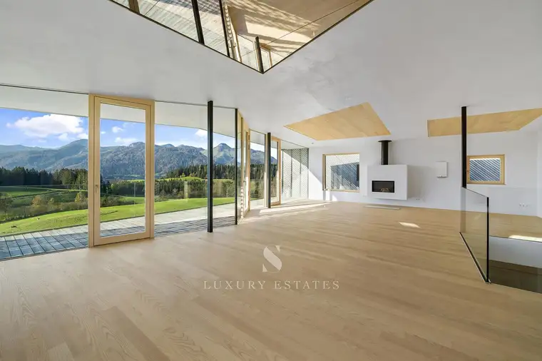 Sarah Molnár, S – Luxury Estates GmbH