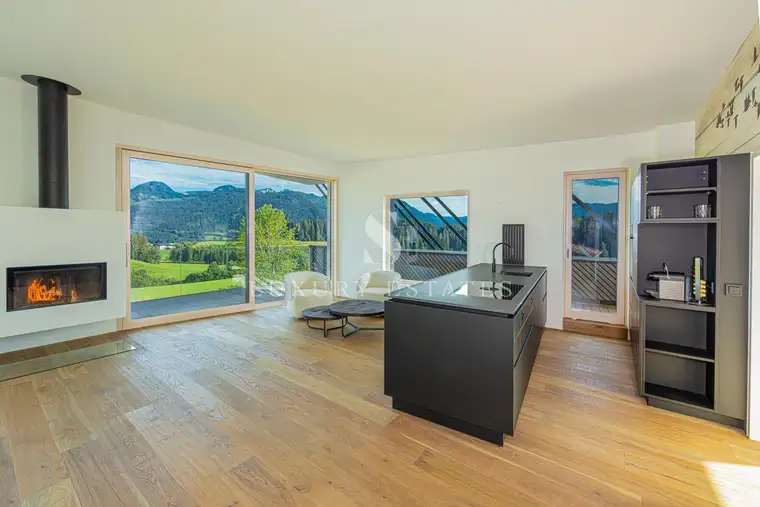 Sarah Molnár, S – Luxury Estates GmbH