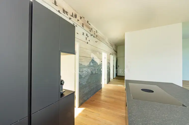 Sarah Molnár, S – Luxury Estates GmbH