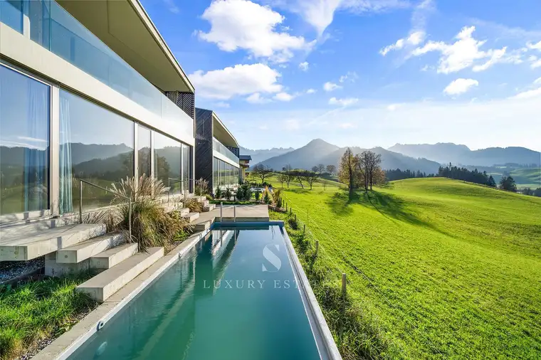 Sarah Molnár, S – Luxury Estates GmbH