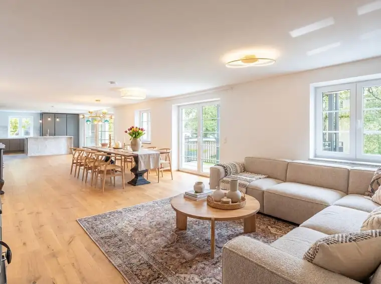 3/4-Zimmer Wohnung "Eichenloft" mit Garten und 2 Balkonen