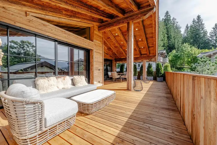Luxus-Chalet mit Panorama, Spa &amp; Designinterieur