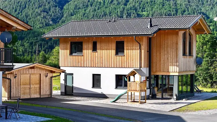 A brand new turkey luxurious chalet near the ski area of Nassfeld