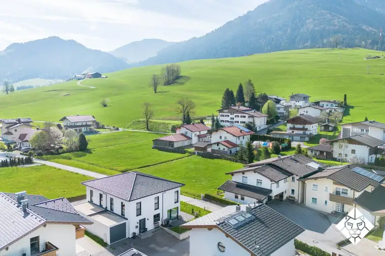 Familientraum² – Grundstück für zwei Haushalte am Walchsee zu kaufen!