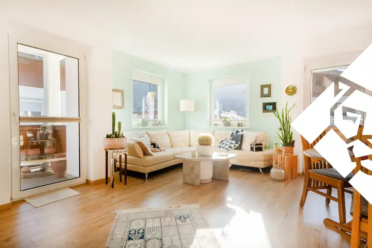ACHTUNG ANLEGER!! Geschmackvolle 3 Zimmer Wohnung mit lebenslangem Wohnrecht in Radfeld zu kaufen