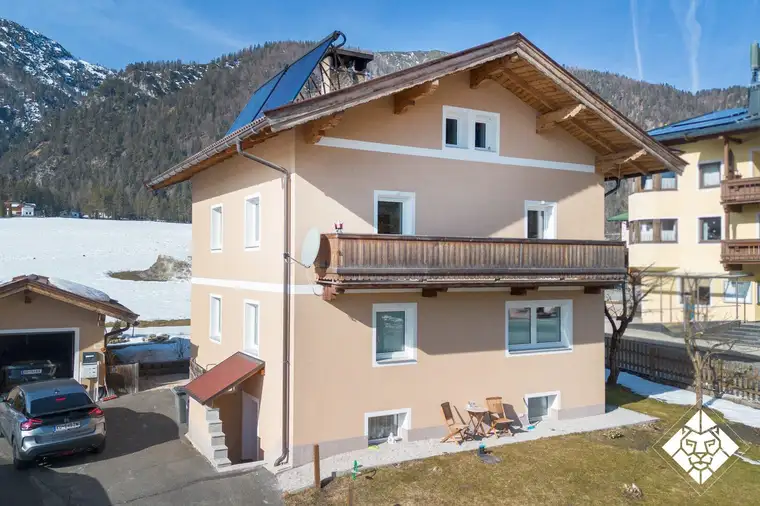 Baugrundstück für Wohnanlage am Fuße der Kitzbüheler Alpen zu kaufen.