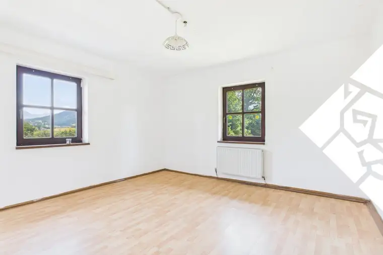 Wohnungspaket mit 2 Einheiten in Kirchbichl und Aufwertungspotenzial zu kaufen!