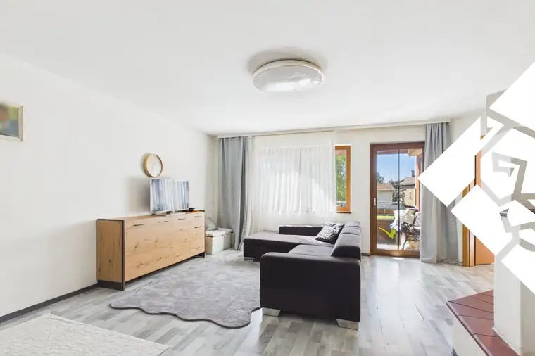 Gemütlichkeit trifft Potenzial: Wohnung in Zentraler Lage mit Kachelofen zu kaufen!