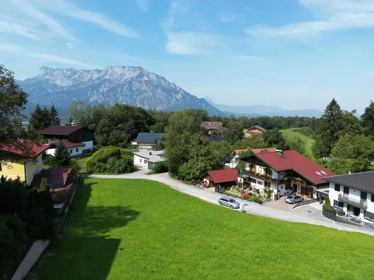 Baugrundstück in Grünlage - geeignet für Einfamilienhaus