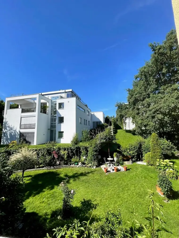 THUMEGG | NONNTAL Sonnige 3,5-Zimmer-Wohnung mit Balkon und Garten