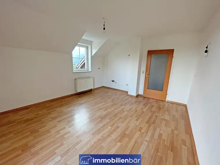 Charmante Wohnung mit durchdachter Aufteilung – Ideal für WGs -  Geschwister, Freunde, Kollegen