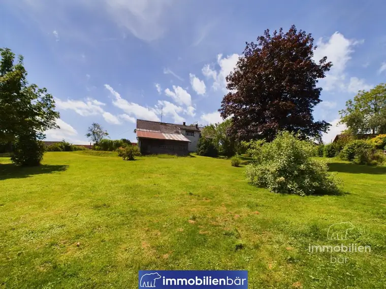 Idyllisches Baugrundstück mit Altbestand in Esternberg – Vielseitiges Potenzial nahe Passau