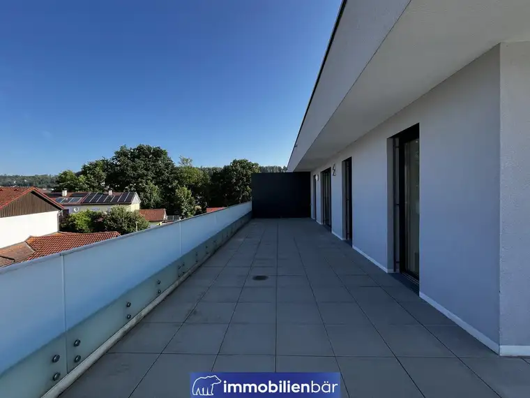 3 Zimmer Dachterrassenwohnung - 85m² - mit 71,51 m² großer Terrasse - Tiefgarage - Schlüßlberg Hauptstraße 20 - Top 12