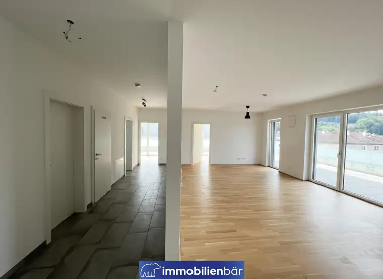 3 Zimmer Dachterrassenwohnung - 85m² - mit 71,51 m² großer Terrasse - Tiefgarage - Schlüßlberg Hauptstraße 20 - Top 12