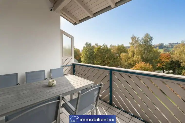 Reduzierter Preis - Top-aufgeteilte 4-Zimmer-Wohnung mit Balkon und Blick ins Grüne im Zentrum von Bad Schallerbach