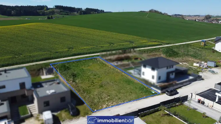 Grundstück in ruhiger Lage mit sanfter Hanglage und Grünblick