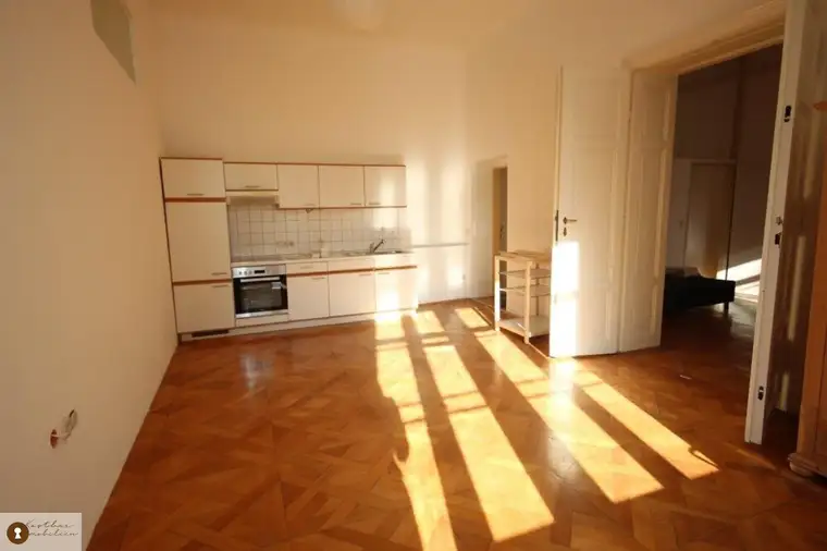 Exorbitant stillvolle 3-Zimmer-Altbautraum mit Balkon in Graz Geidorf zu vermieten.