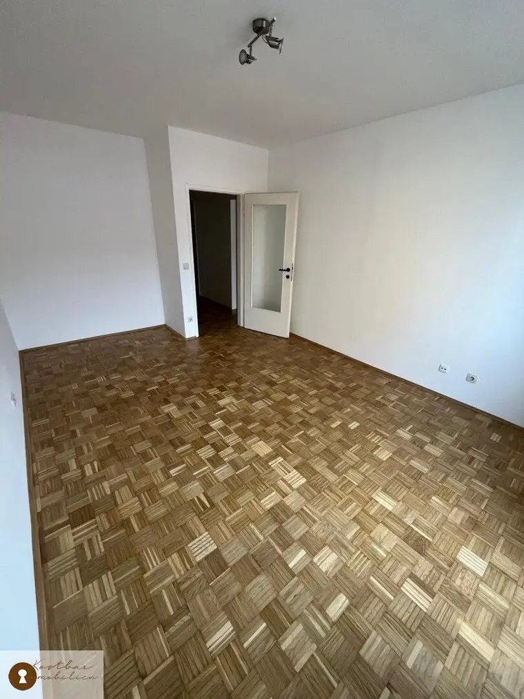 Eklatant bravouröse sowie komfortable Zweizimmerwohnung, in der Triesterstraße, 8020 Graz Gries zu vermieten!