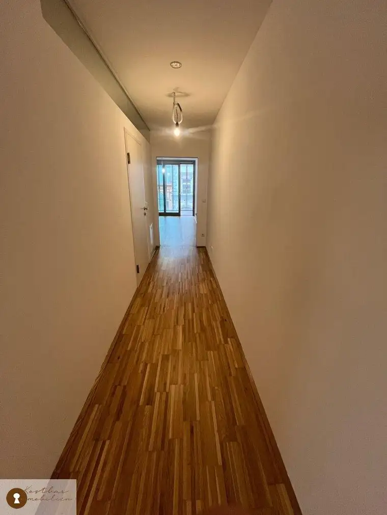 "Urbaner Rückzugsort: Charmante Eineinhalbzimmerwohnung mit Balkon in der Griesgasse zur Miete!"
