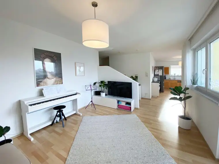 Helle 3-Zimmer Familienwohnung mit toller Aussicht