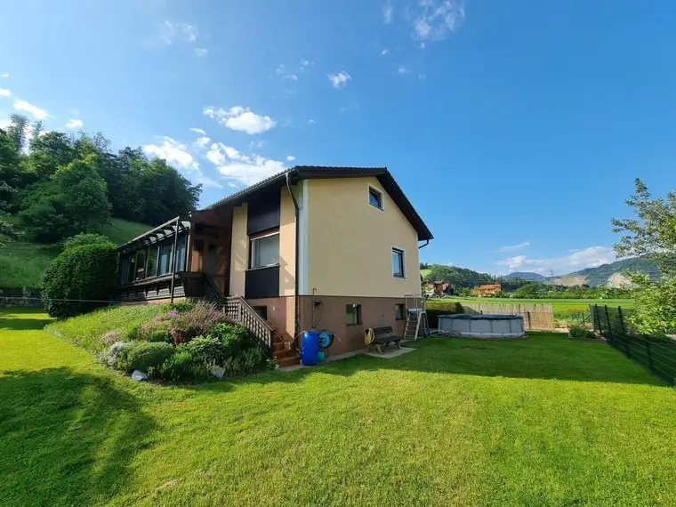 Charmantes Familienhaus in schöner Lage!