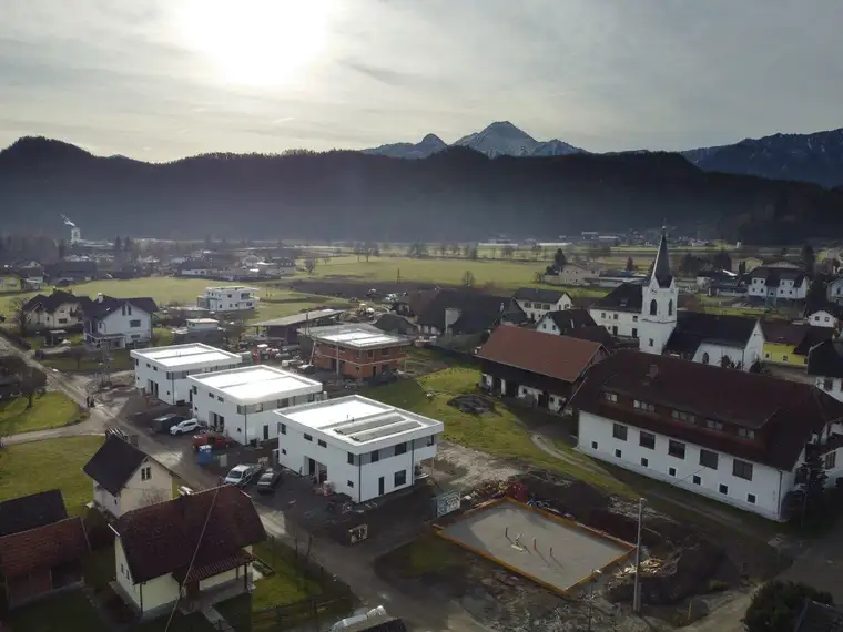 Aufgepasst: Doppelhaushälfte mit Garten in Faaker See Nähe!