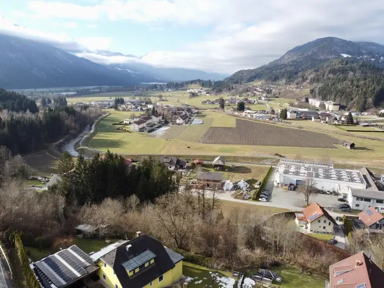 Bauland in schöner Hanglage!
