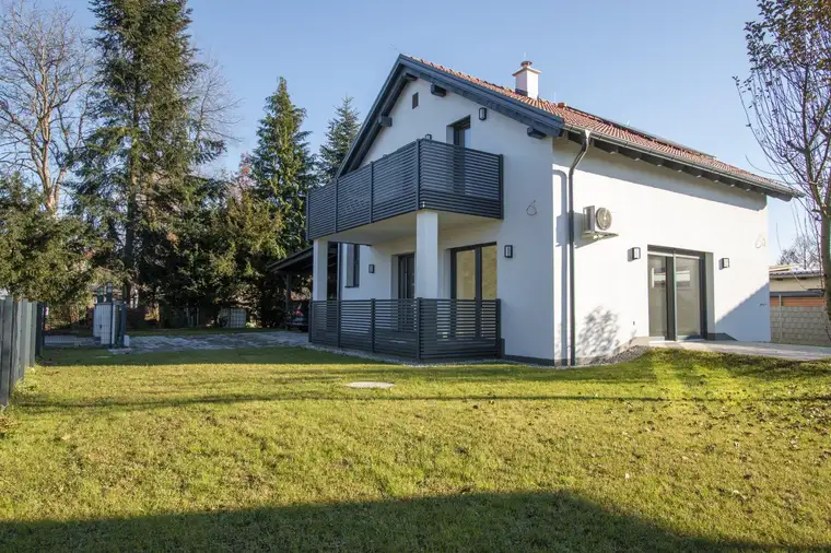 Neubau trifft Lebensqualität – Ihr Familienglück beginnt hier!