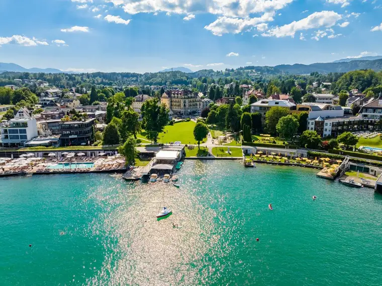 Herrschaftliches Hotel samt bewilligten Projekten mit Blick über den Wörthersee