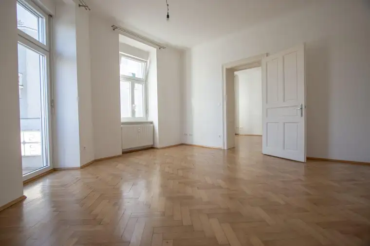 Modernisierte Jungfamilienwohnung mit Top Infrastruktur!
