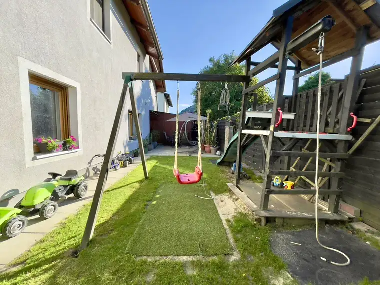 Moderne Gartenwohnung in familienfreundlicher Ruhelage!