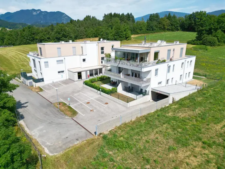 Moderne Traumwohnung mit Balkon &amp; Tiefgarage in Toplage am Villacher Stadtrand – hochwertig, hell &amp; sofort bezugsbereit!