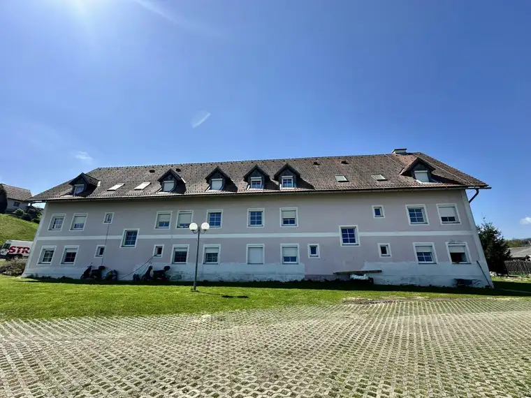 Attraktives Zinshaus in Eibiswald: Pflegeleichtes Renditeobjekt mit Grünblick!