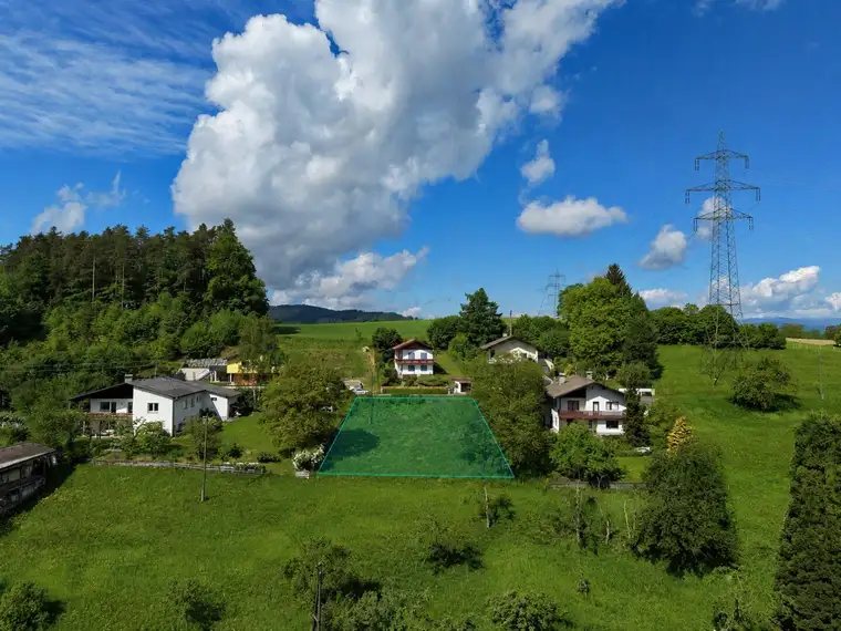 Glücksplatz im Grünen mit Stadtnähe