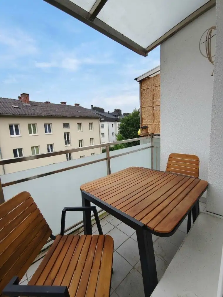 Charmante Garçonnière mit Balkon in zentraler Ruhelage von Vöcklabruck